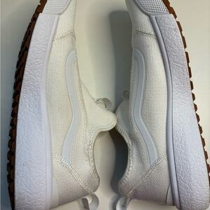 Vans Ultrarange EXO Slip on Sneakers